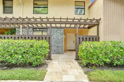 1122 NW 79th Drive, Plantation, FL 33322 - Photo 1