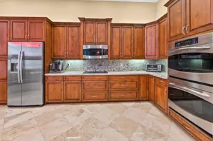 10540 Whitewind Circle, Boynton Beach, FL 33473 - Photo 16