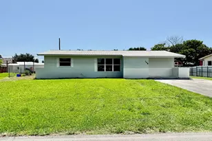 148 SE 6th St N, Belle Glade, FL 33430 - Photo 1