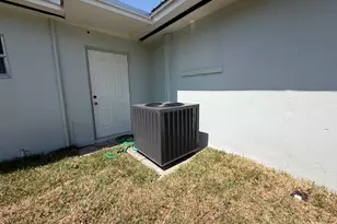 148 SE 6th St N, Belle Glade, FL 33430 - Photo 20