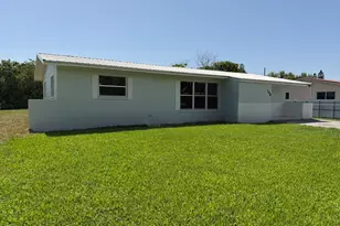 148 SE 6th St N, Belle Glade, FL 33430 - Photo 2
