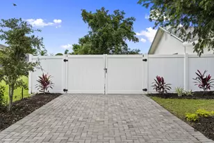 1952 SW Import Dr, Port Saint Lucie, FL 34953 - Photo 10