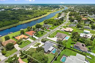 1952 SW Import Dr, Port Saint Lucie, FL 34953 - Photo 4