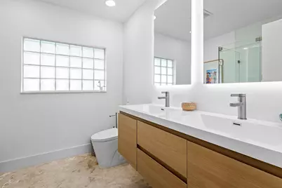 1332 SW Tamarind Way, Boca Raton, FL 33486 - Photo 16