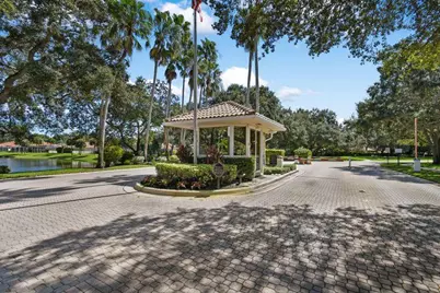 447 Kelsey Park Drive, Palm Beach Gardens, FL 33410 - Photo 20