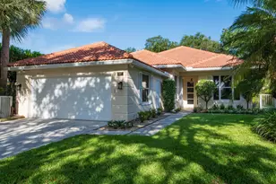 447 Kelsey Park Dr, Palm Beach Gardens, FL 33410 - Photo 2