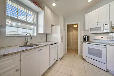 774 SW Balmoral Trace, Stuart, FL 34997 - Photo 8