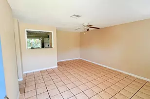 864 SE Festivo Ct, Port Saint Lucie, FL 34983 - Photo 2