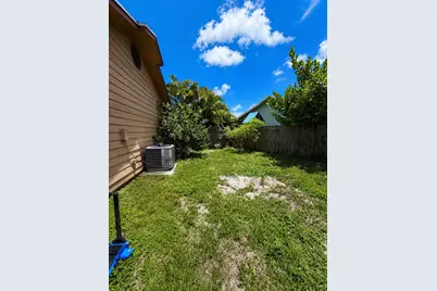 5202 El Claro Circle, West Palm Beach, FL 33415 - Photo 16