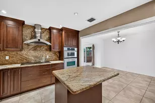 7151 SW 5th Ct, Pembroke Pines, FL 33023 - Photo 12