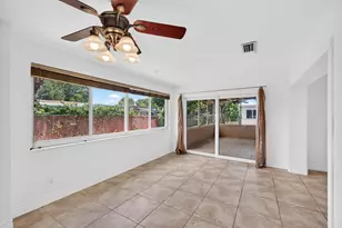 7151 SW 5th Ct, Pembroke Pines, FL 33023 - Photo 10