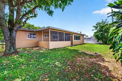 7151 SW 5th Court, Pembroke Pines, FL 33023 - Photo 18