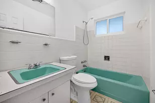 7151 SW 5th Ct, Pembroke Pines, FL 33023 - Photo 24