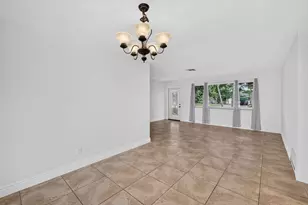 7151 SW 5th Ct, Pembroke Pines, FL 33023 - Photo 16