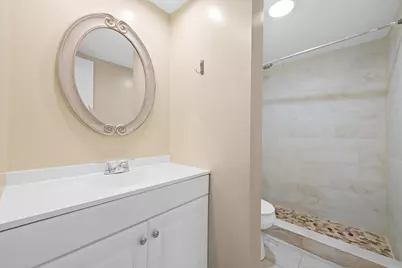 483 N Pine Island Road #C304, Plantation, FL 33324 - Photo 8