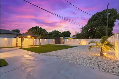 128 NW 10th Avenue, Delray Beach, FL 33444 - Photo 32
