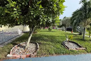 124 NW 45th Ave, Plantation, FL 33317 - Photo 8