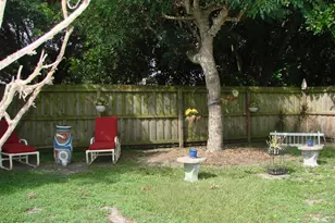 410 SW Eastport Cir, Port Saint Lucie, FL 34953 - Photo 16