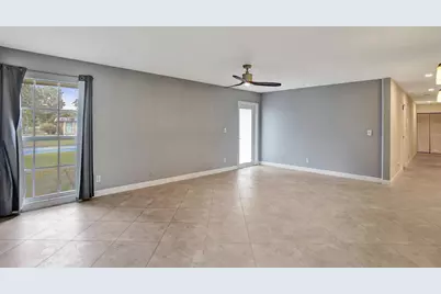 7018 NW 64th Street, Tamarac, FL 33321 - Photo 8