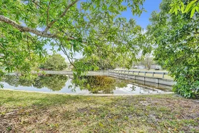 7018 NW 64th Street, Tamarac, FL 33321 - Photo 30