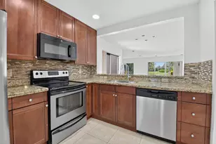 9264 Vista Del Lago, Boca Raton, FL 33428 - Photo 4