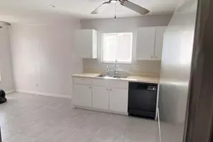 371 Maplecrest Cir, Jupiter, FL 33458 - Photo 8