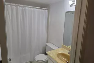 151 SW 135th Terrace, Pembroke Pines, FL 33027 - Photo 12