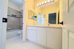 5088 SE Mariner Garden Cir, Stuart, FL 34997 - Photo 28