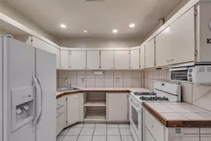 7831 NW 30th St, Hollywood, FL 33024 - Photo 8