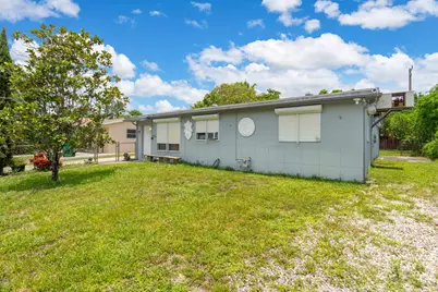 7831 NW 30th Street, Hollywood, FL 33024 - Photo 2
