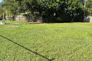 337 NW Tyler Ave, Port Saint Lucie, FL 34983 - Photo 26