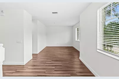 536 N West 39th Circle, Boca Raton, FL 33431 - Photo 4