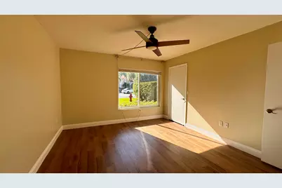 815 W Boynton Beach Boulevard #10-105, Boynton Beach, FL 33426 - Photo 10
