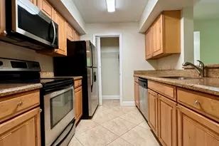 815 W Boynton Beach Blvd, Boynton Beach, FL 33426 - Photo 2