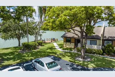 639 Banks Road, Margate, FL 33063 - Photo 2