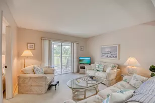 18081 SE Country Club Dr, Jupiter, FL 33469 - Photo 4