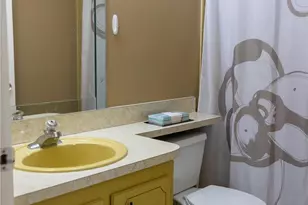 7680 NW 18th St, Margate, FL 33063 - Photo 24