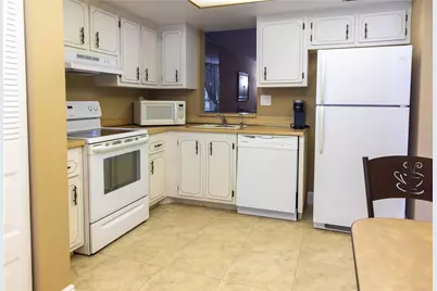 7680 NW 18th Street #406, Margate, FL 33063 - Photo 4