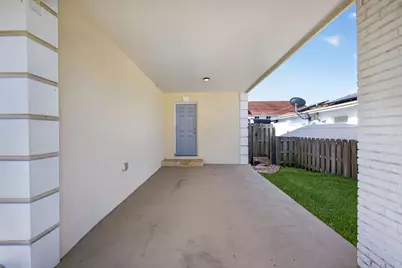 1333 W 31st Street, Riviera Beach, FL 33404 - Photo 6