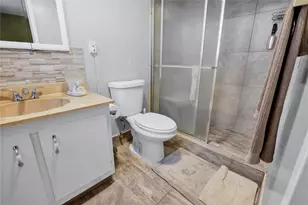 2800 Somerset Dr, Lauderdale Lakes, FL 33311 - Photo 8