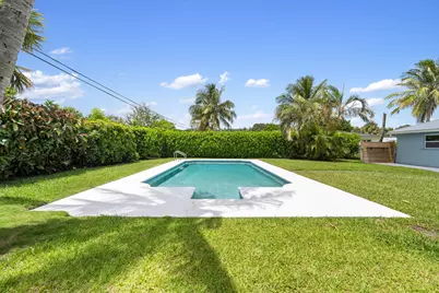 204 Circle E, Jupiter, FL 33458 - Photo 12