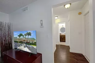 35 Colonial Club Dr, Boynton Beach, FL 33435 - Photo 20