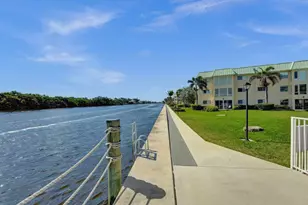 35 Colonial Club Dr, Boynton Beach, FL 33435 - Photo 40