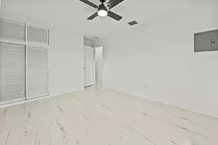 3645 Melaleuca Ln, Lake Worth, FL 33461 - Photo 22