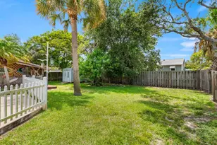 1636 NE Darlich Ave, Jensen Beach, FL 34957 - Photo 48