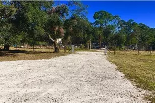 580 N Zambria St, Clewiston, FL 33440 - Photo 1