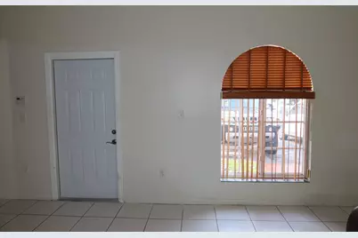 7001 W 35th Avenue #273, Hialeah, FL 33018 - Photo 10