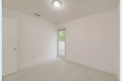 2100 Brickell Avenue #406, Miami, FL 33129 - Photo 20
