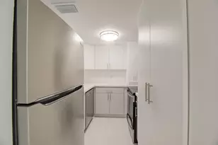 2100 Brickell Ave, Miami, FL 33129 - Photo 14