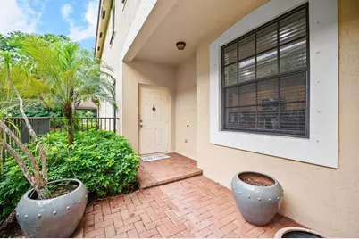 4212 Vineyard Circle, Weston, FL 33332 - Photo 4